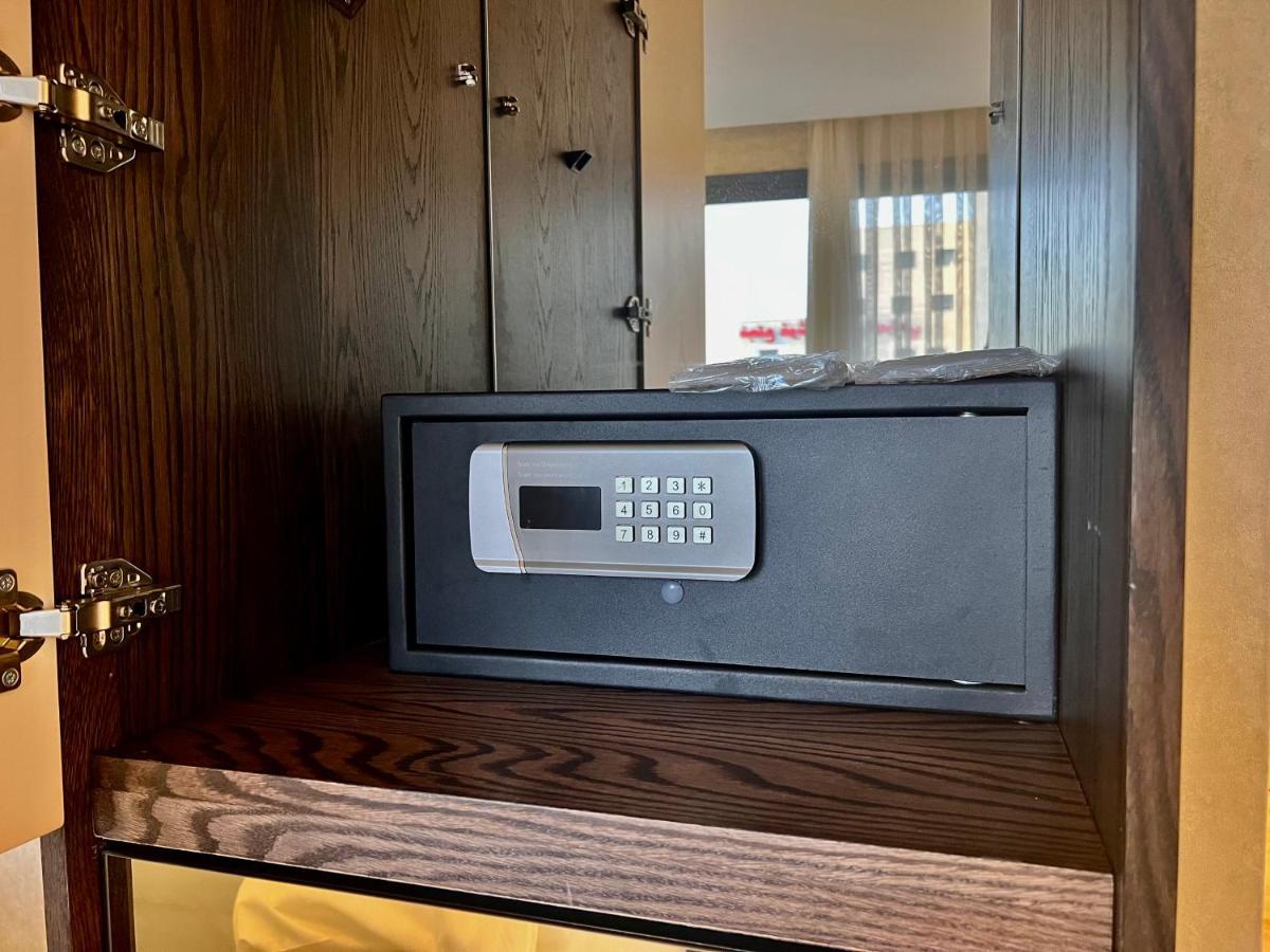 Reggenza Hotel Downtown Рамала Екстериор снимка